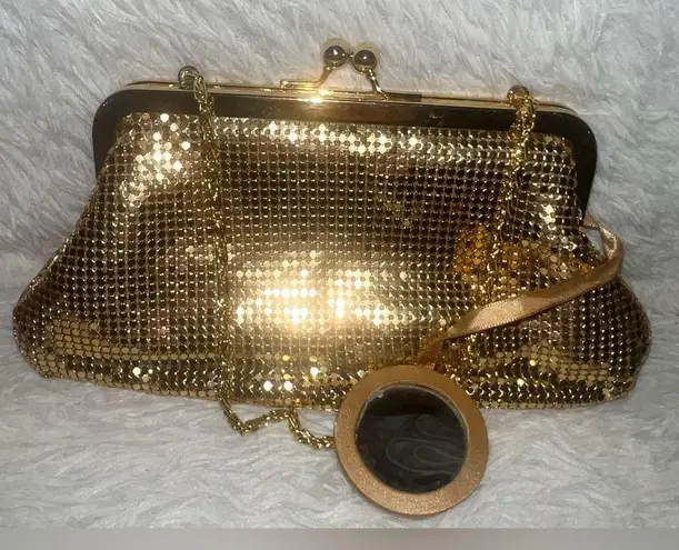 Valerie Stevens Metallic Gold Mesh Kiss lock purse/clutch