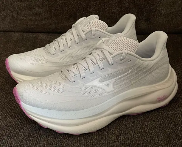 Mizuno Women’s Sky 9 Light Blue & White Color Shoes Size-8