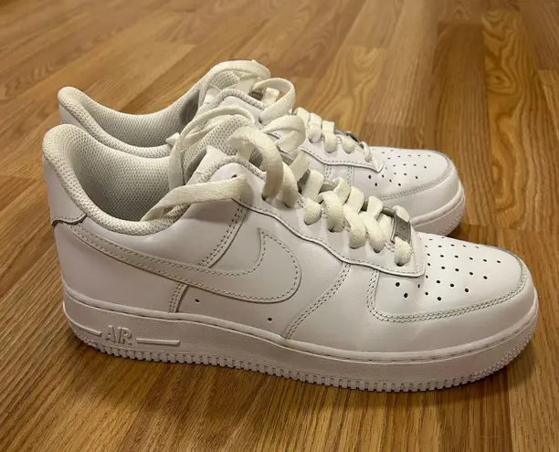 Nike  Air Force 1 Women’s White - Image 3