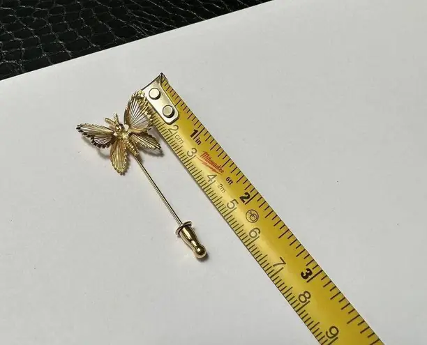 Monet Signed  Gold Tone Wire Butterfly Insect Lapel Stick Pin