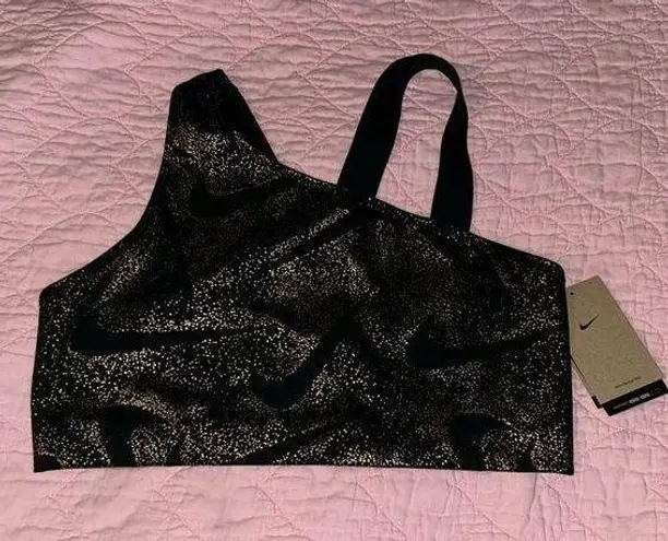 Nike BRAND NEW  SWOOSH BRA MEDIUM SUPPORT