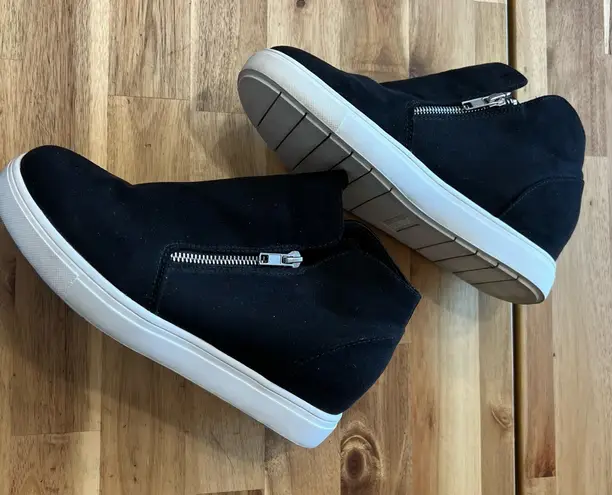 Cushionare CUSHIONAIRE Hart Black Memory Foam Zip Sneakers - Women’s 8M