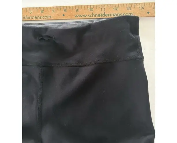 Sweaty Betty Reversible Leggings Size Medium Gray w/ Stripes & Black Double Duty