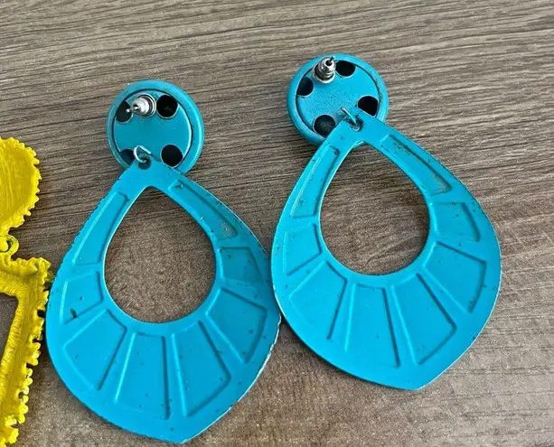 VINTAGE 80’s 90’s chunky dangle earrings painted eclectic festival unique retro Blue