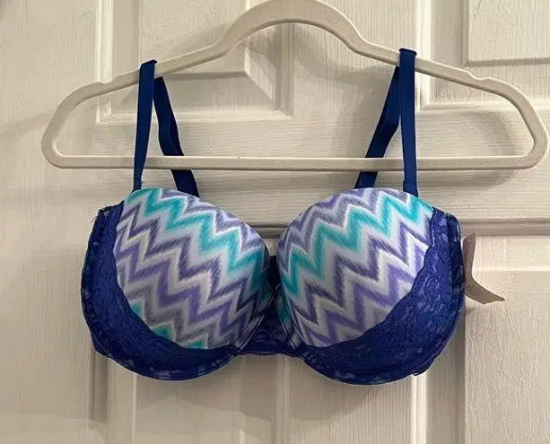 Fruit of the Loom Size 38d bright blue chevron convertible bra