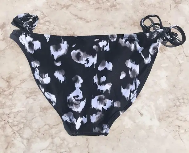 Topshop Gray and White Floral Printed  Side Tie Bikini Swim Bottoms