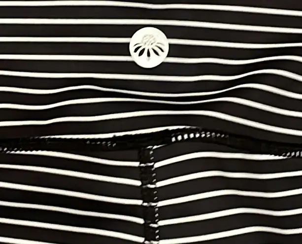 Senita Athletics Criss Cross Leggings - Size XS