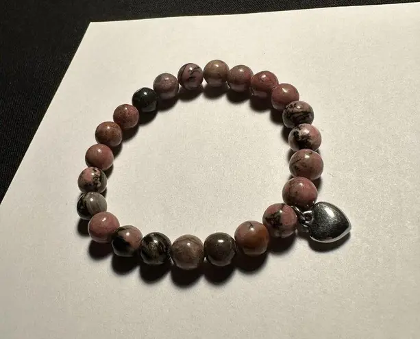 Beaded Semi Precious Gem Stone Stretchy Bracelet 6 3/8 Inch Heart Charm