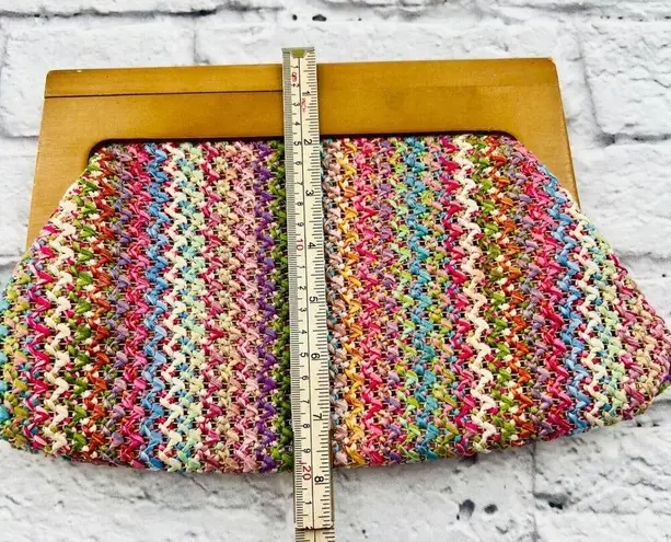 Expressions NYC VINTAGE Clutch Purse With Wooden Handle By  Colorful Knit