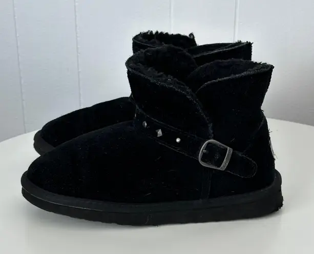 BEARPAW Imani Black Suede Ankle Boots Size 9