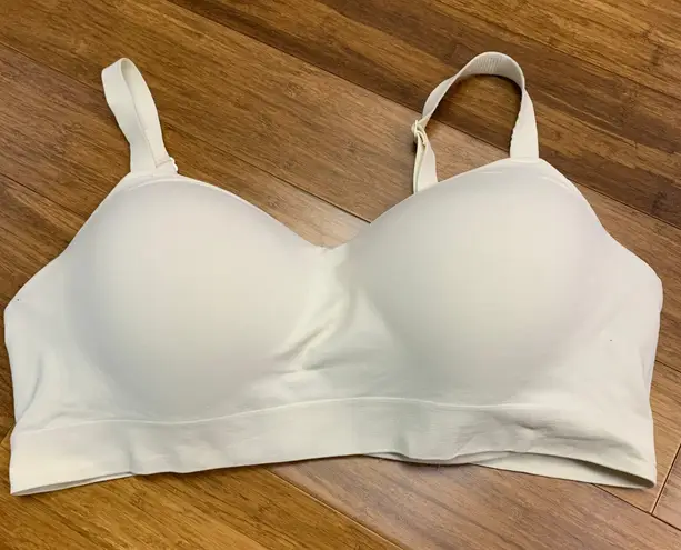 Truekind Wireless Comfort Bra Size 2XL Ivory Adjustable Straps Hook Eye Closure