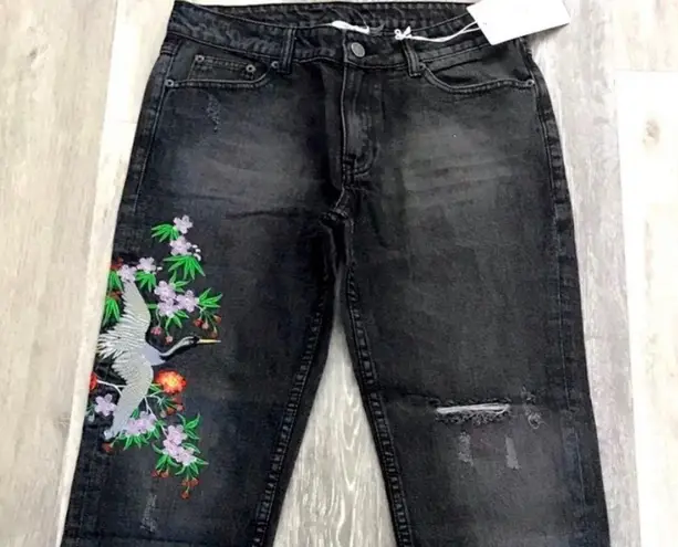 Annie Griffin Griffin Black Distressed Embroidered Jeans NWT 