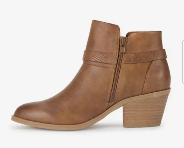 Baretraps Santos Bootie. MSRP $89