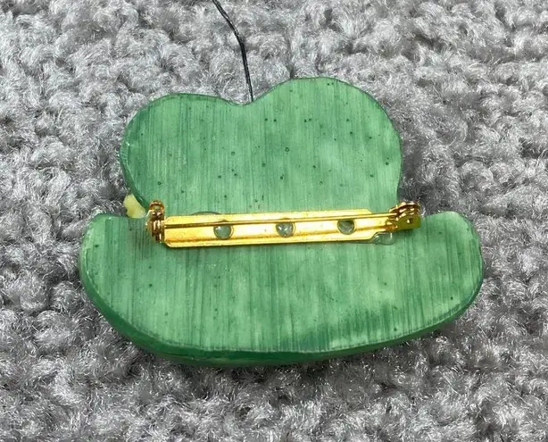 Saint Patrick Day Pin Brooch Leprechaun Hat Shamrock Irish Ireland Flag