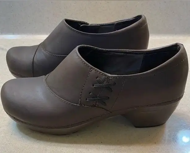 Dansko  Leather Clogs‎