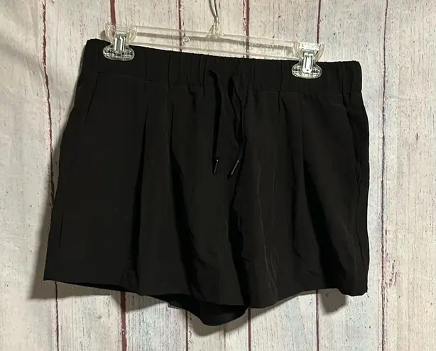 Halara NWT  Elastic Waistband Shorts