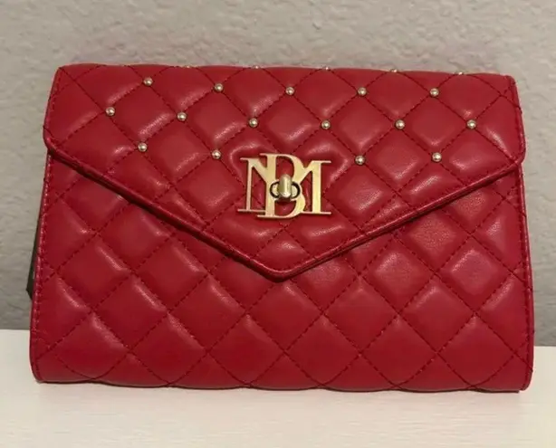 Badgley Mischka NWT Beautiful Red Quilted Crossbody Bag W Gold Accents