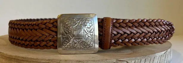 Vintage 90s Tan Woven Weaved Genuine Leather Square Floral Buckle Belt Size SM Brown