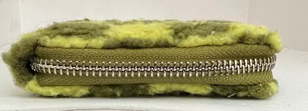 No Bo | faux Sherpa wallet.