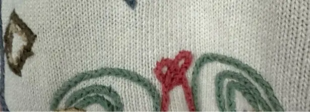 KITTY HAWK Vintage Floral Embroidered Sweater Size M Size M