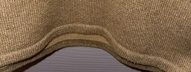 David Hollis Gold Lightweight Sweater Size M