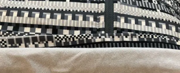 Nike  Pro Dry Fit Aztec Half Zip Pullover L