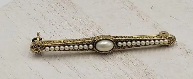 The Bar Vintage Faux Pearl Brooch Pin Gold Tone Victorian Revival Art Deco