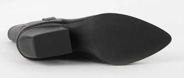 Soda Black Embroidered Cowboy Boots