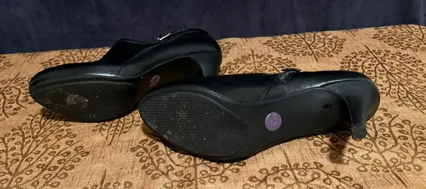 Me Too Black Heel Booties Fits Size 8