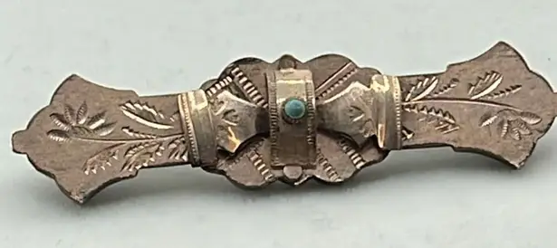 Antique vintage Victorian gold plated etched bar brooch