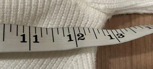 Womens White Sweater Small Fitted Unbranded