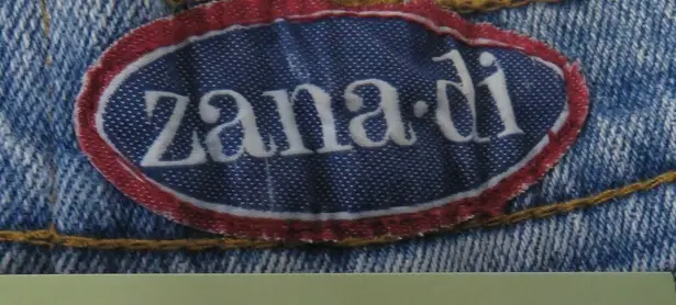 Zana Di 1990s Vintage High Rise Straight Leg Mom Jeans Tapered 30" Yoke Jeans