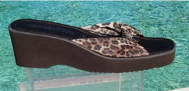 Donald Pliner Elastic Mesh Sandal Wedge Shoe New Flexible Non Slip Sole $220 NIB