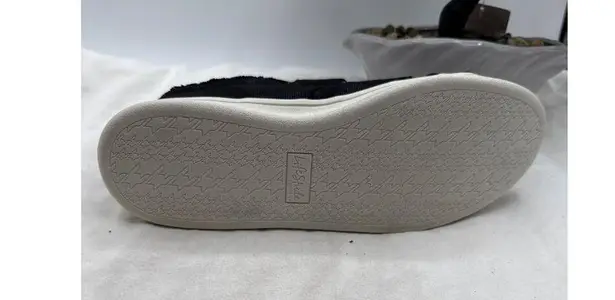 Life Stride Size 11 Distressed Look Fabric Canvas Sneakers Frayed Details Black