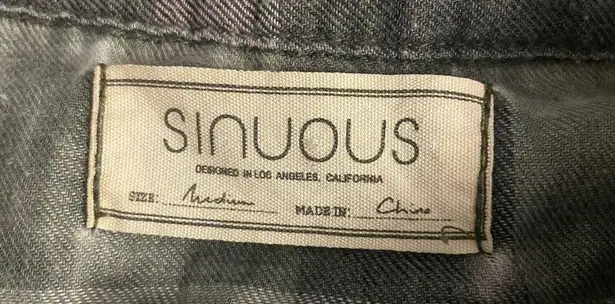 sinuous women’s plaid peplum top