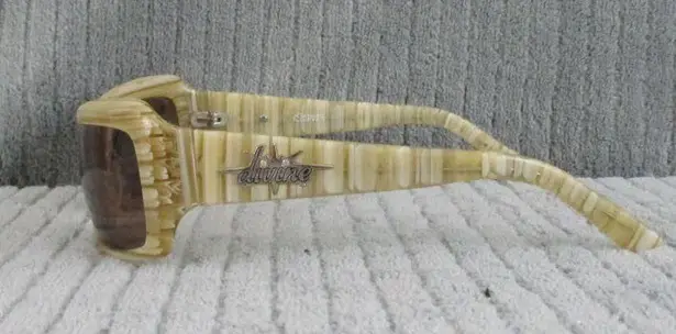 New Divine Eyewear Crush Tan Horn/Polarized Amber Sunglasses NWT Women's