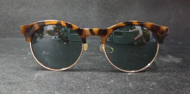 Tortoiseshell Clubmaster Sunglasses, Gold Trim, Round Lenses, Unisex Brown