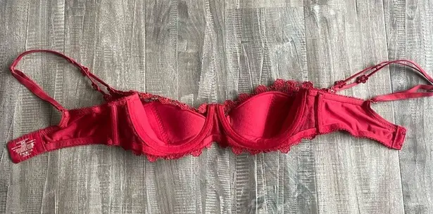 Ambrielle Floral Lace & Beaded Bra Red 34C Size undefined