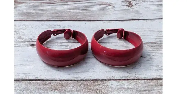 Vintage Clip On Earrings