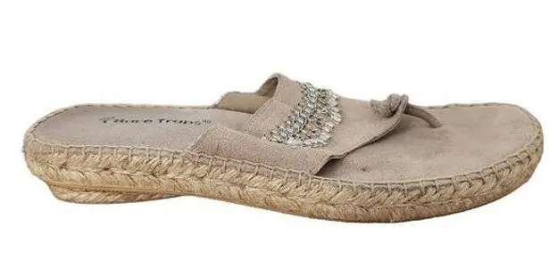 Bare Traps Karma Beaded Flip Flops in Light Khaki Size 7 Tan Boho Sandals