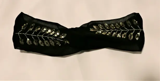 Black Embellished Head band Gold Vine Size One Size