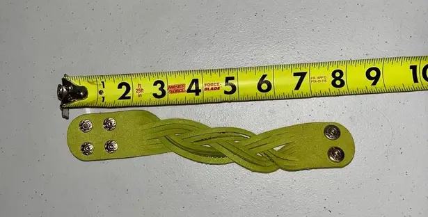 None Vintage Braided Green Gemmed Double Snap Button Closure Bracelet