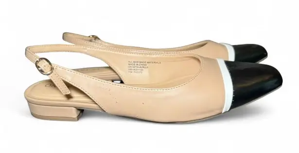 Women’s size 11 On 34th Avril Capped