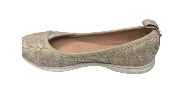 Taryn Rose  Bobbi Sneaker Embossed Rose Design Textured Outsole Flat Floral Beige