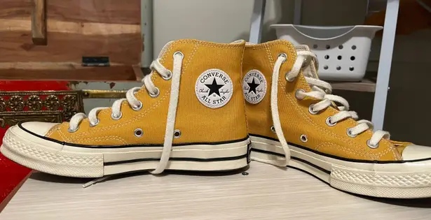 Converse Womens mustard