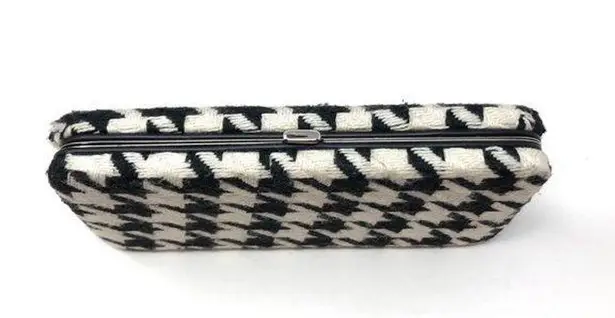 Hounds tooth hard case wallet