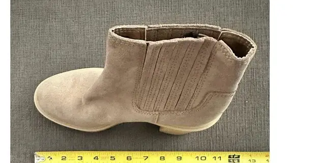 Dolce Vita Caster H20 Platform Ankle Booties
Mushroom Suede Women's Size 7.5 Tan