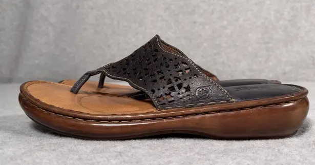 Women’s Born Leather Laser Cut Sandals Slip On Thong Black size 8
