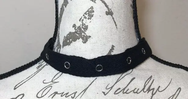 Ivy Leaf Accessories Gothic Black Grommet Punk Chocker New