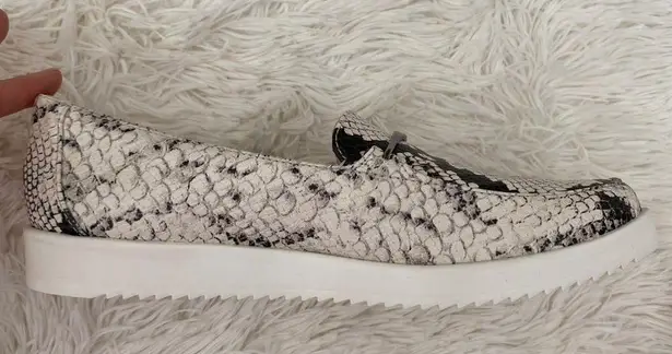 Naturalizer Snakeskin Print Ranger Slip On Sneaker Sz 7